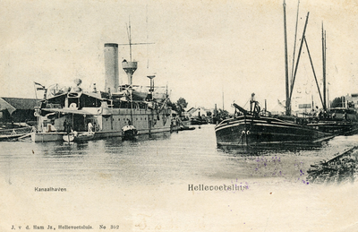 PB3249 Het Kanaal door Voorne, met diverse marineschepen, ca. 1903