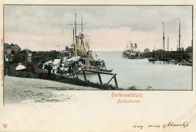 PB3260 Een marineschip in het Kanaal door Voorne, ca. 1900