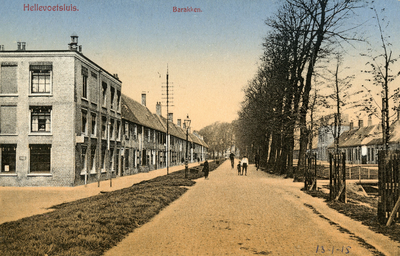 PB3320 Kijkje op de Opzoomerlaan, met links het postkantoor, ca. 1915