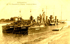 PB3463 Een groep torpedoboten ligt afgemeerd langs het Kanaal door Voorne: Wajang, Tangka en Smeroe, ca. 1909