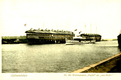 PB3468 Hr. Ms. wachtschip Buffel en Hr. Ms. Wachtschip Van Galen in het Kanaal, ca. 1916