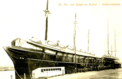 PB3469 Hr. Ms. wachtschip Buffel en Hr. Ms. Wachtschip Van Galen in het Kanaal, ca. 1916