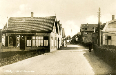 PB4133 Woningen langs de Oostdijk in het buurtschap Vlotbrug, 1939