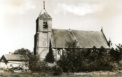 PB4181 De kerk van Nieuwenhoorn, ca. 1955