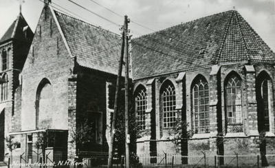 PB4499 De kerk van Nieuw-Helvoet, ca. 1950