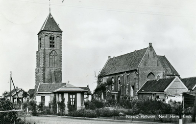PB4501 De kerk van Nieuw-Helvoet, ca. 1959