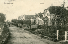 PB4523 Kijkje op de woningen langs de Tolweg, ca. 1924