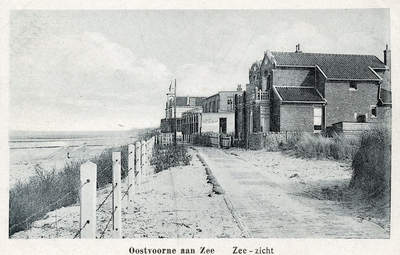 PB4805 Hotels Zee & Duin, Zeezicht en villa Johanna & Maria langs de Boulevard, ca. 1920