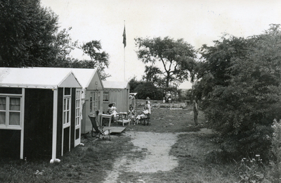 PB4860 Tenthuisjes in het recreatiecentrum Kruininger Gors, ca. 1936