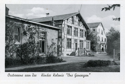 PB5055 Koloniehuis Ons Genoegen met links de ziekenzaal, ca. 1932