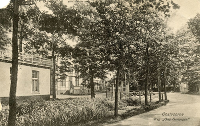 PB5058 Op het terrein van koloniehuis Ons Genoegen, 1917