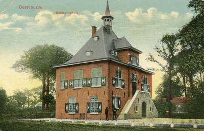 PB5392 Het gemeentehuis, ca. 1910