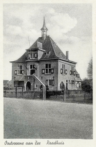 PB5398 Het gemeentehuis van Oostvoorne, ca. 1930