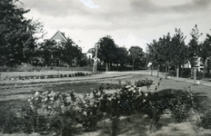 PB5512 Kijkje op het Nieuwe Plein, de Donselaer, ca. 1950