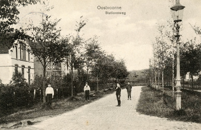 PB5728 Kijkje op de woningen langs de Donselaer, 1913