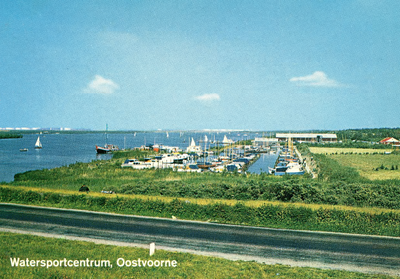 PB5866 Jachthaven Geysman, langs het Brielse Meer, 1967