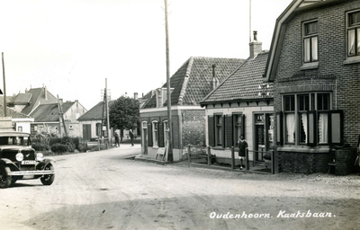 PB7090 Kijkje op de Molenweg vanaf de Kaatsbaan, ca. 1935