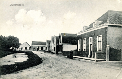 PB7099 Kijkje op de woningen langs de Ring, ca. 1910