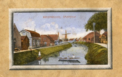 PB8855 De Vierambachtenboezem, met de molen en het Noordeinde, ca. 1910