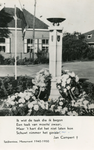 PB9038 Het oorlogsmonument van Spijkenisse, met een gedicht van Jan Campert, 1953