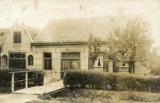 PB9616 Woning met schuur langs de Rattendijk, ca. 1900