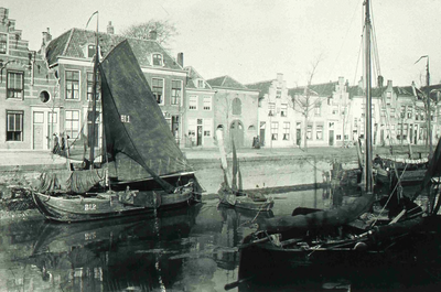 DIA01543 Twee zeilschepen in de Maarlandse Haven; ca. 1925