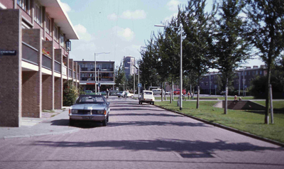 DIA01669 Woningen in de wijk Rugge; ca. 1975