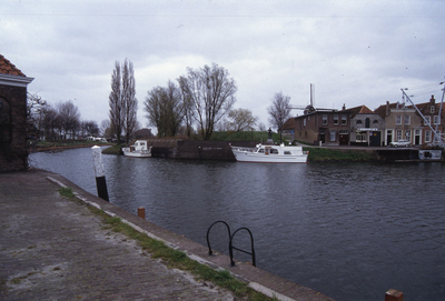 DIA02542 Gezicht op de Maarlandse haven vanaf het Maarland Noordzijde; ca. 1991