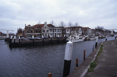 DIA02543 Gezicht op de Maarlandse haven en het Maarland Zuidzijde; ca. 1991