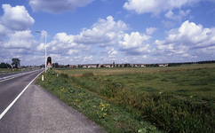 DIA15208 Geervliet, gezien vanaf de Groene Kruisweg; ca. 1993