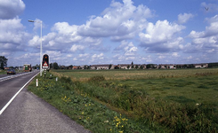 DIA15209 Geervliet, gezien vanaf de Groene Kruisweg; ca. 1993