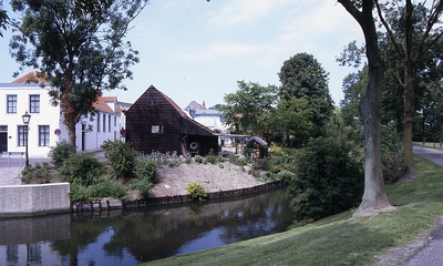 DIA16247 De Vissersdijk, gezien vanaf de Toldam; ca. 1993