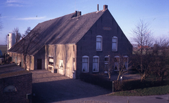 DIA18097 Boerderij Puttesteijn aan de Aaldijk bij Hekelingen; ca. 1985