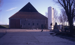 DIA18098 Boerderij Puttesteijn aan de Aaldijk bij Hekelingen; ca. 1985