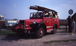DIA20083 Brandweerwagen van Vierpolders, op het terrein van het RTM-Museum; 1973