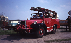 DIA20085 Brandweerwagen van Vierpolders, op het terrein van het RTM-Museum; 1973