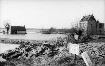DIA26020 Villa Anna in het water; Februari 1953