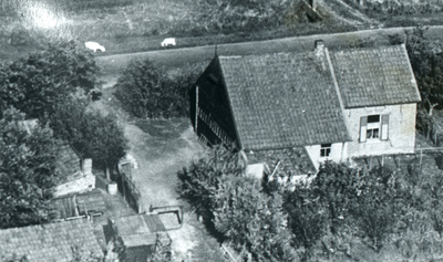 DIA30108 Luchtfoto van het huis van de familie Roskam; ca. 1966