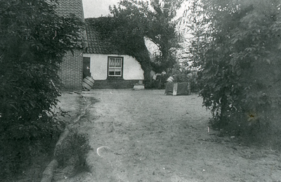 DIA30135 Boerderij van Kees Gelderland op de hoek van de Duinlaan en Duinoordseweg; ca. 1925