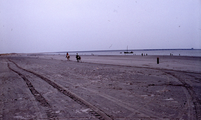 DIA30277 Het Strand van Oostvoorne; 1979