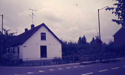 DIA30582 Woning aan de Voorweg; ca. 1973