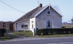 DIA36138 Boerderij langs de Boomweg; ca. 1993
