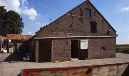 DIA36172 Boerderij langs de Merrevlietweg; ca. 1993