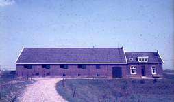 DIA39269 Boerderij aan de Biertsedijk; ca. 1968