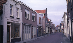 DIA40135 De nieuwe gevel van Voorstraat 46; 15 mei 1967