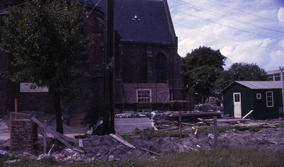 DIA40194 Aanbouw aan de Dorpskerk; 21 juni 1969