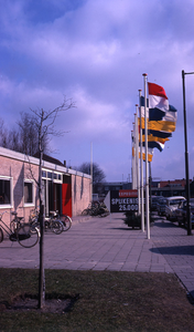 DIA40210 De expositie '25.000 inwoners in Spijkenisse' in Buurt- en Jeugdcentrum De Repelaer; 28 februari 1970