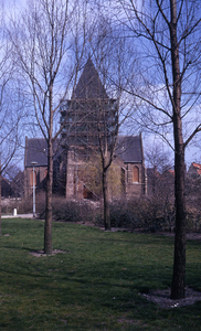 DIA40251 De restauratie van de toren van de Dorpskerk; 12 april 1971