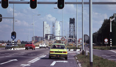 DIA40486 Aanbouw nieuwe Spijkenisserbrug; 17 september 1977