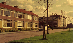 DIA41773 Woningen van het Esso Pensioenfonds aan de Jacob Catsstraat, nabij de kruising met de A.M. de Jongstraat; 1963